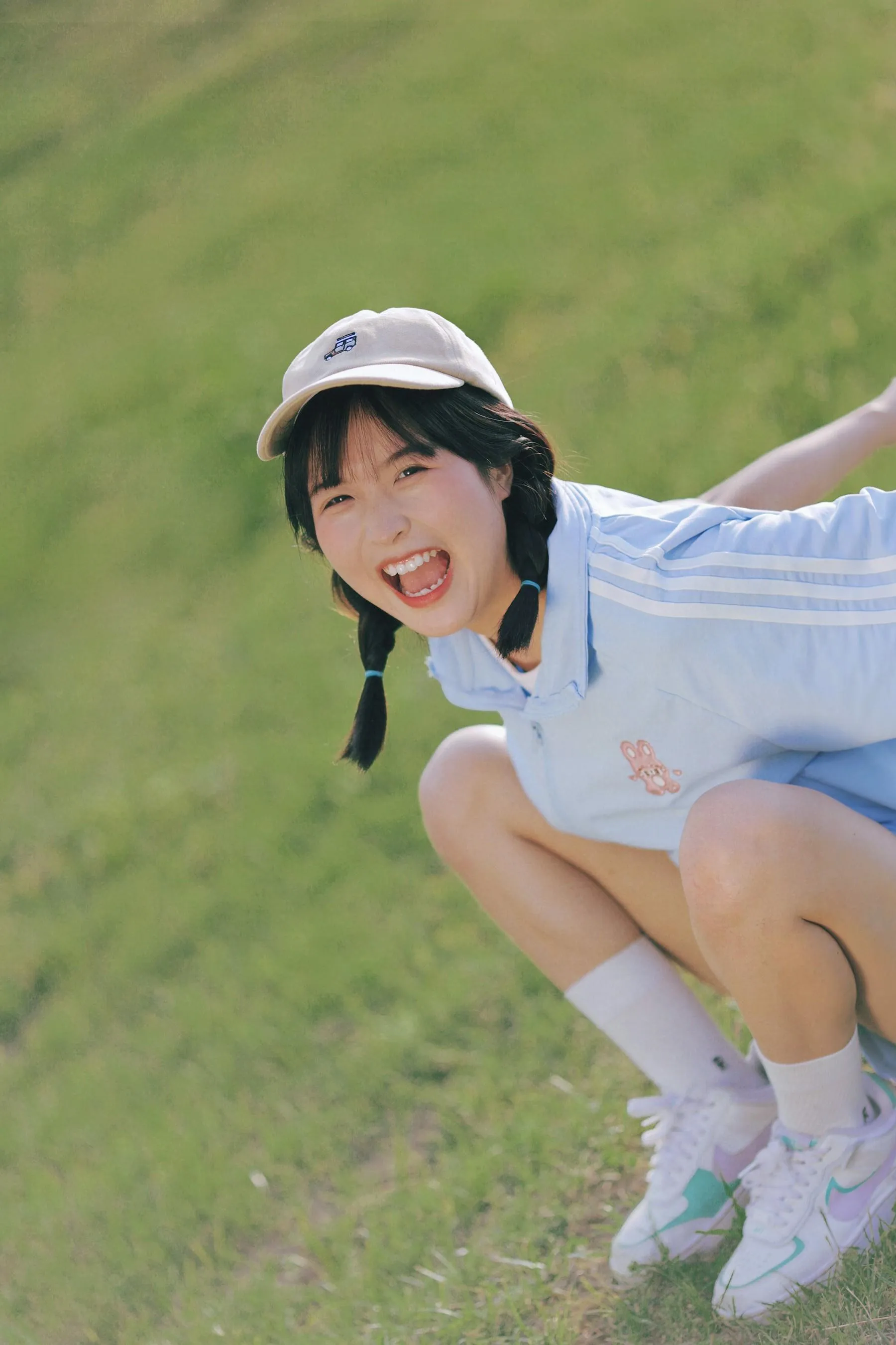 [艺图语] 2022.06.21 sport! 呼叫呼呼 [24P]插图1